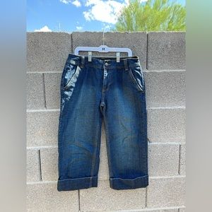 Hillard and Hanson Capris